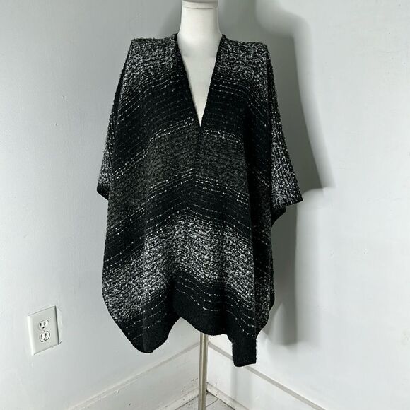 Woolrich One Side Cozy Poncho - Picture 1 of 5